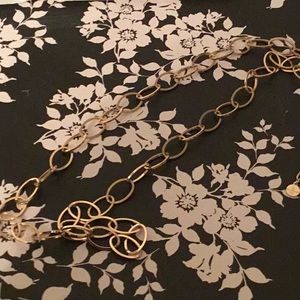 Oval shaped necklace,NEW  No  Tags